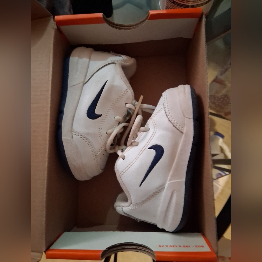 Baby Nike Shoes Size 4C
